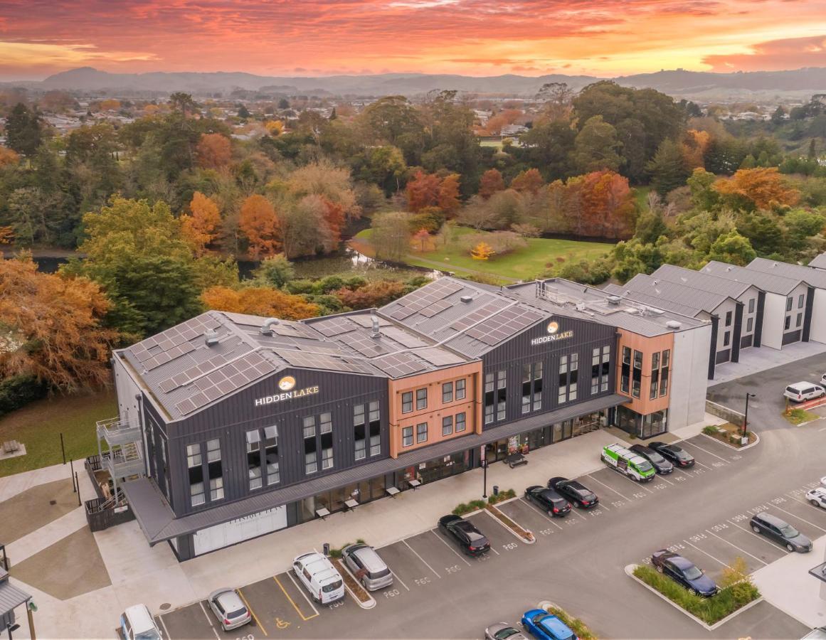 Hidden Lake Hotel & Apartments Cambridge Exterior foto
